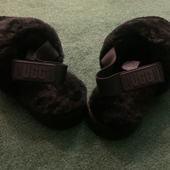 Ugg slippers - Picture 3 of 8